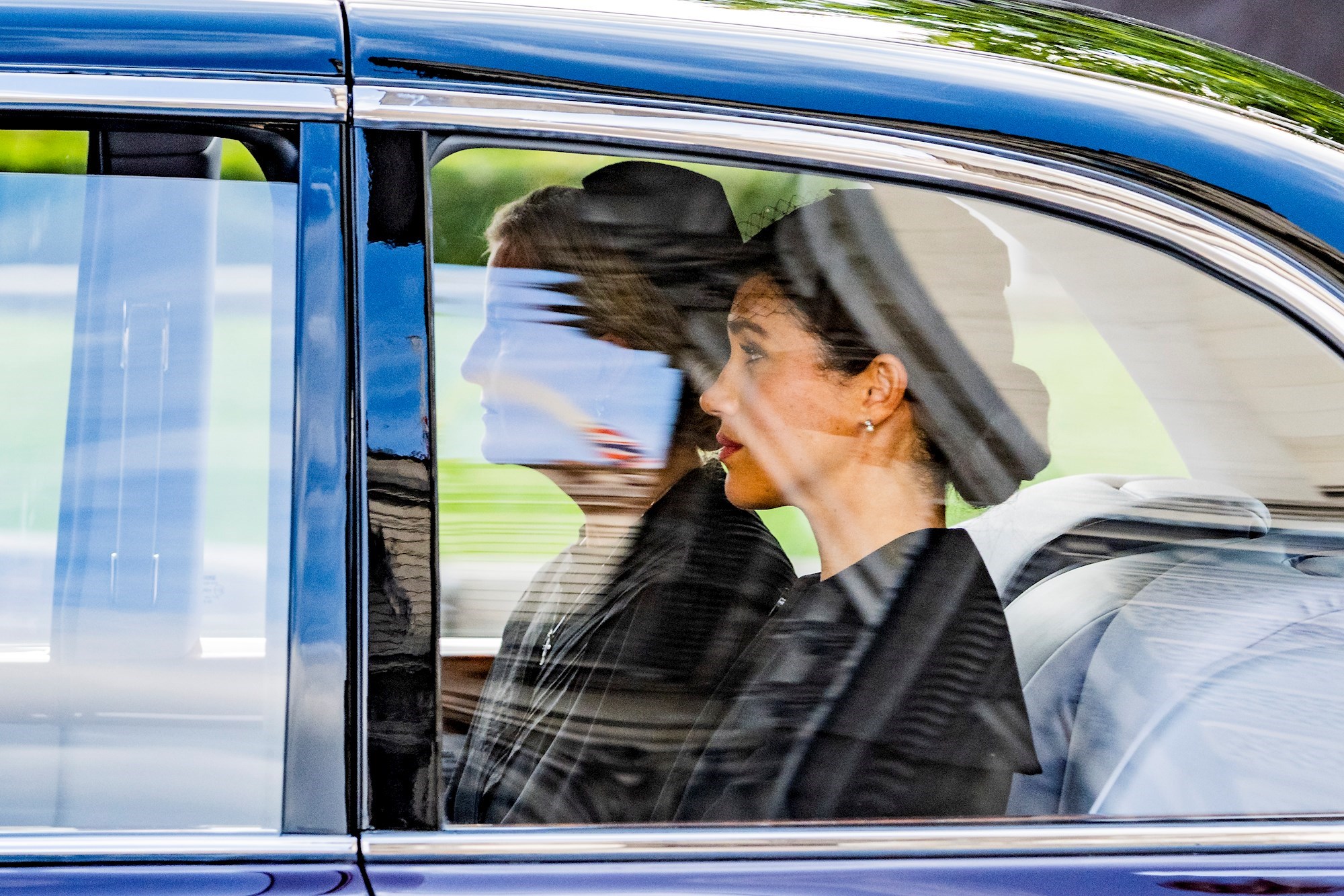 "Razumije kroz što prolazi": Zna se tko će biti uz Markle tijekom kraljičina sprovoda