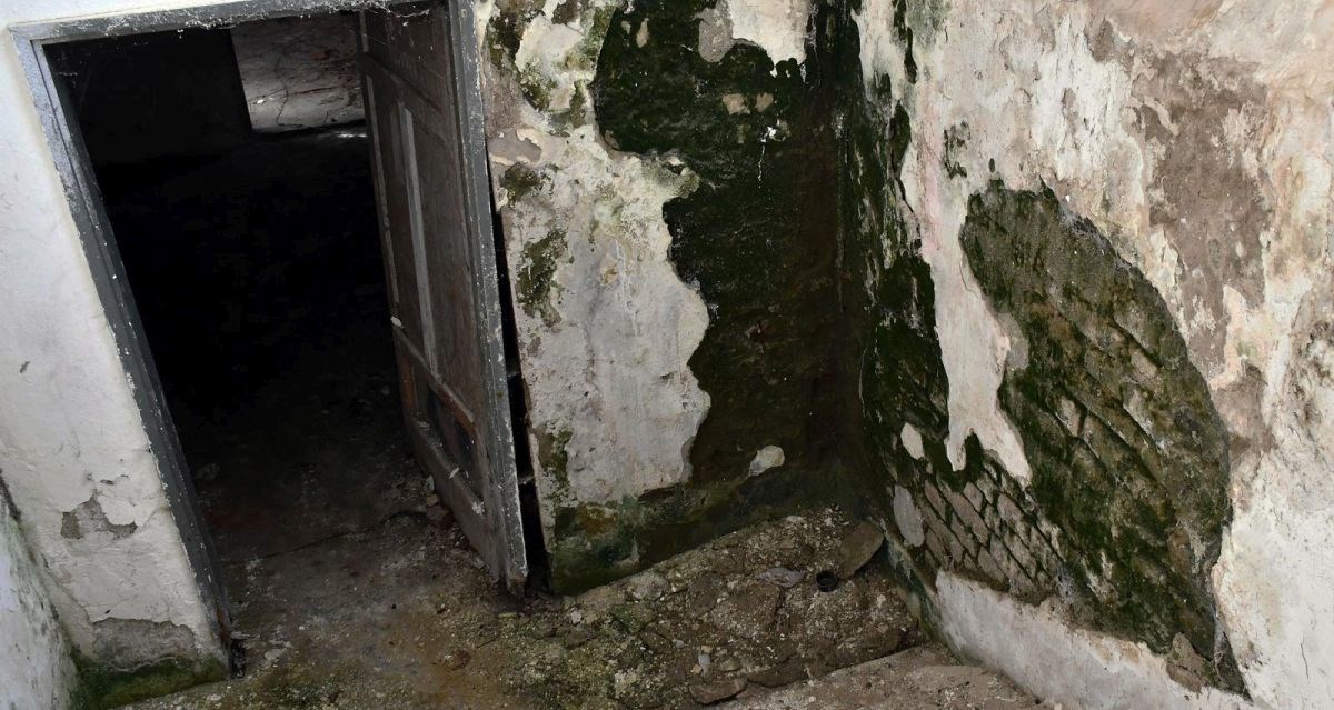 Dva muškarca u Beogradu napala tinejdžera. Pod prijetnjom nožem ga odveli pa mučili