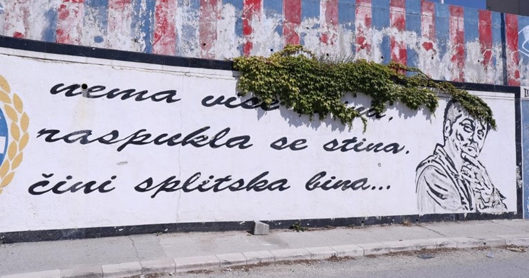 Mural Dine i Borisa Dvornika u Splitu dobio je zanimljiv dodatak