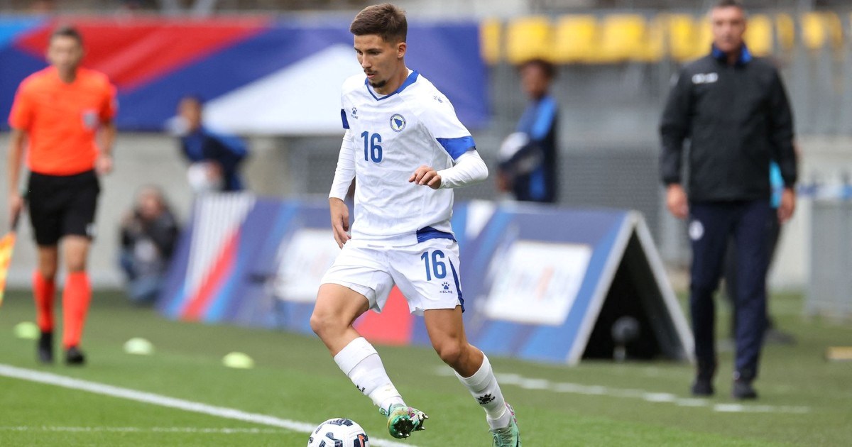 Mladi nogometaši BiH igraju povijesnu utakmicu u Mostaru. Neće biti gledatelja