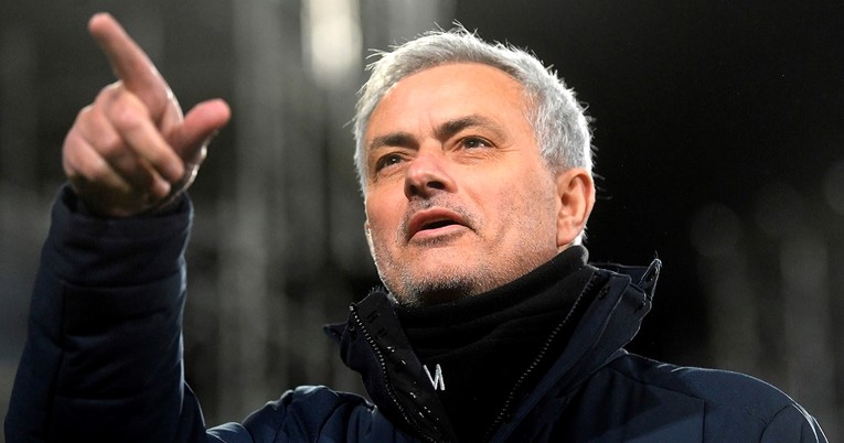 Calciomercato: Mourinho dovodi tri igrača za 100 milijuna eura i rješava se Džeke