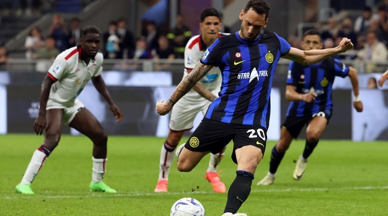 Inter iduće kolo u gradskom derbiju protiv Milana ima šansu uzeti naslov prvaka