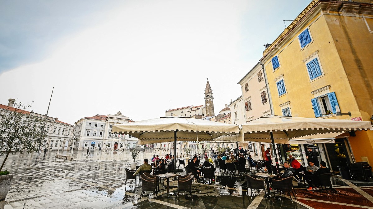 Janša najavio popuštanje mjera idućih dana i tjedana