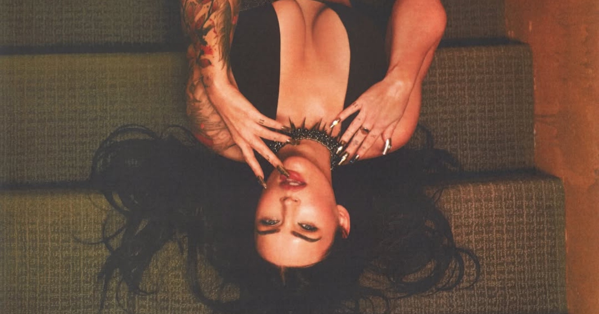 "Hvala ti, Megan Fox": Glumica objavila fotke u uskom topu i minici