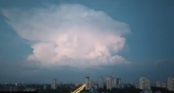 "Ovo je znak u koji vjerujem": Snimka neobičnih oblaka nad Kijevom postala viralna