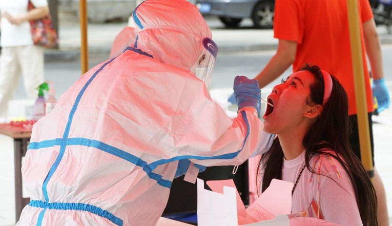 Kina dnevno testira 4,8 milijuna ljudi na koronavirus