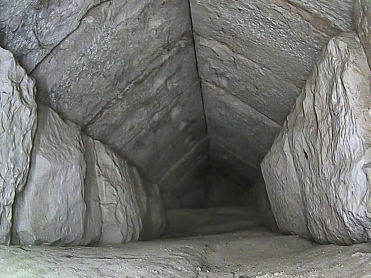 FOTO Otkriven skriveni hodnik u Velikoj piramidi u Gizi