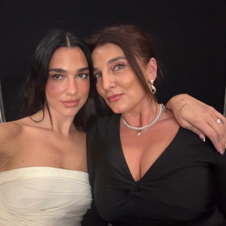 Dua Lipa čestitala rođendan majci Anesi koja ima korijene iz BiH