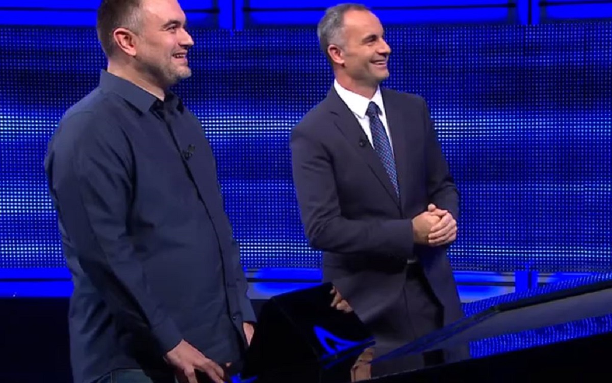 Lokas i natjecatelj nisu se mogli prestati smijati kad je Kotiga ušetao u studio