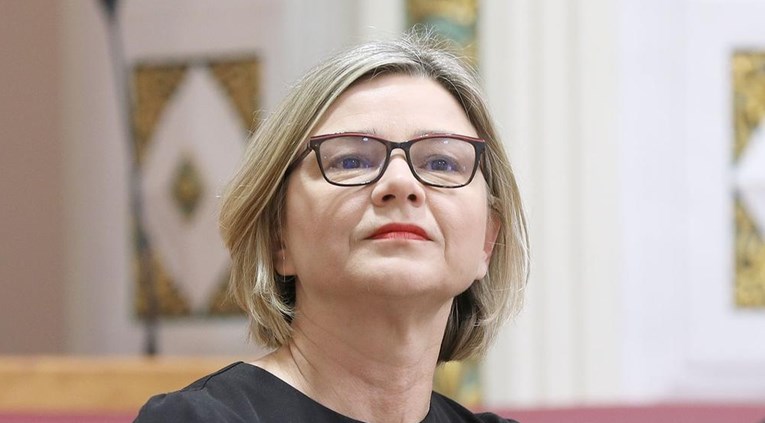 Sabor odbio prijedlog o utjerivačima dugova. "Građani su odsad na pladnju predatora"