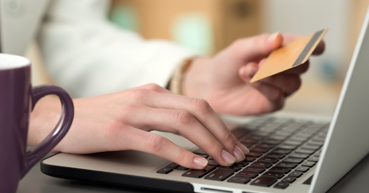 Žena iz Varaždina prodavala tenisice preko interneta. Prevarena je za 20.000 eura