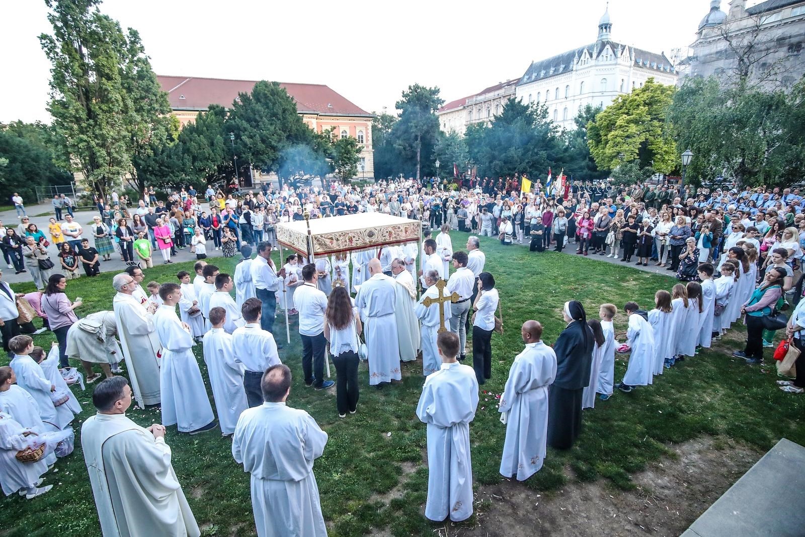 KVIZ Katolici, koliko zapravo znate o Tijelovu?