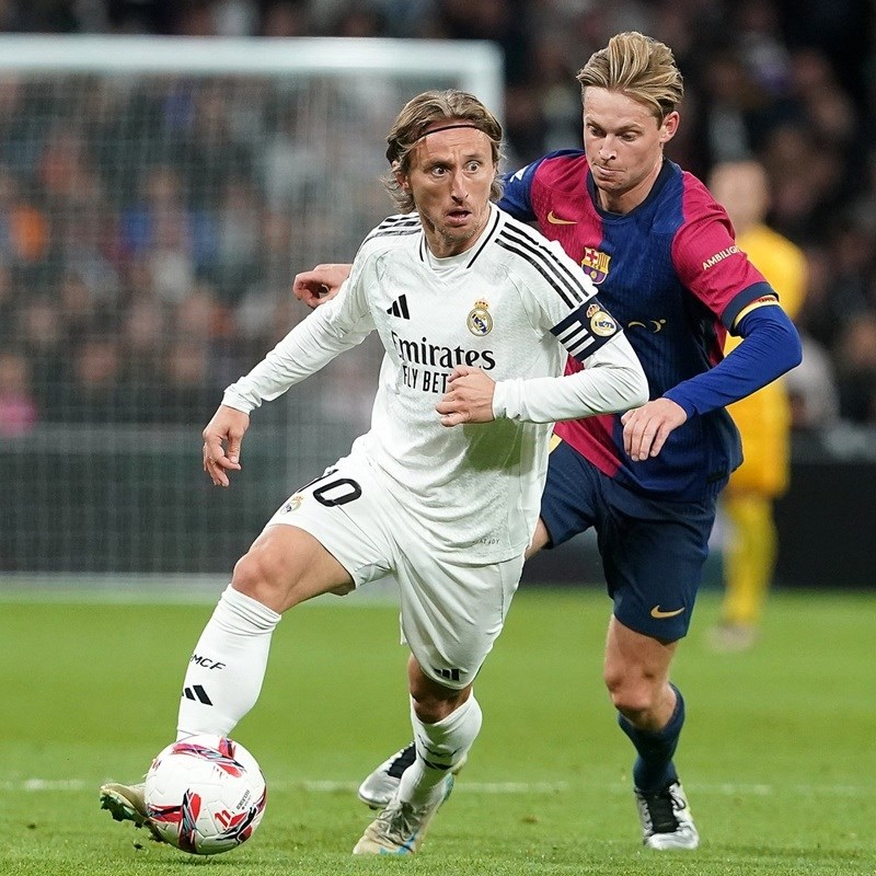 VIDEO Modrić je poprskao De Jonga. Raphinha se u čudu okretao da shvati što se događa