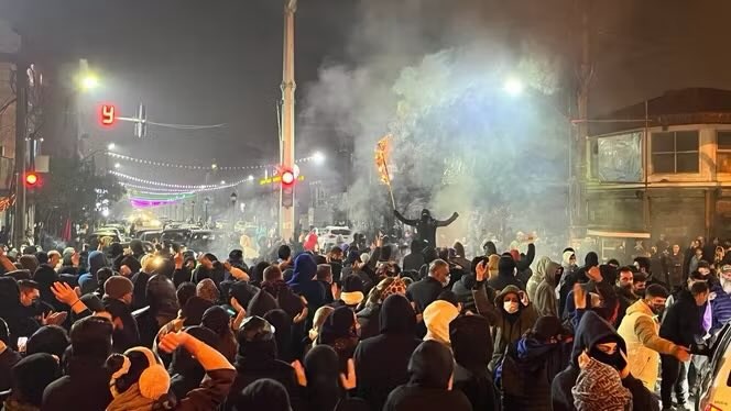 Šire se snimke stotina vreća s tijelima. Jerusalem Post: Trump donio odluku o Iranu