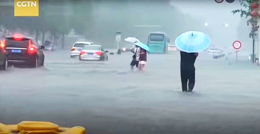 Potopljen kineski grad u kojem živi više od 10 milijuna ljudi, najmanje 12 mrtvih
