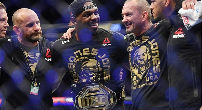 UFC 247: Sjajni Jones u povijesnoj borbi obranio titulu prvaka