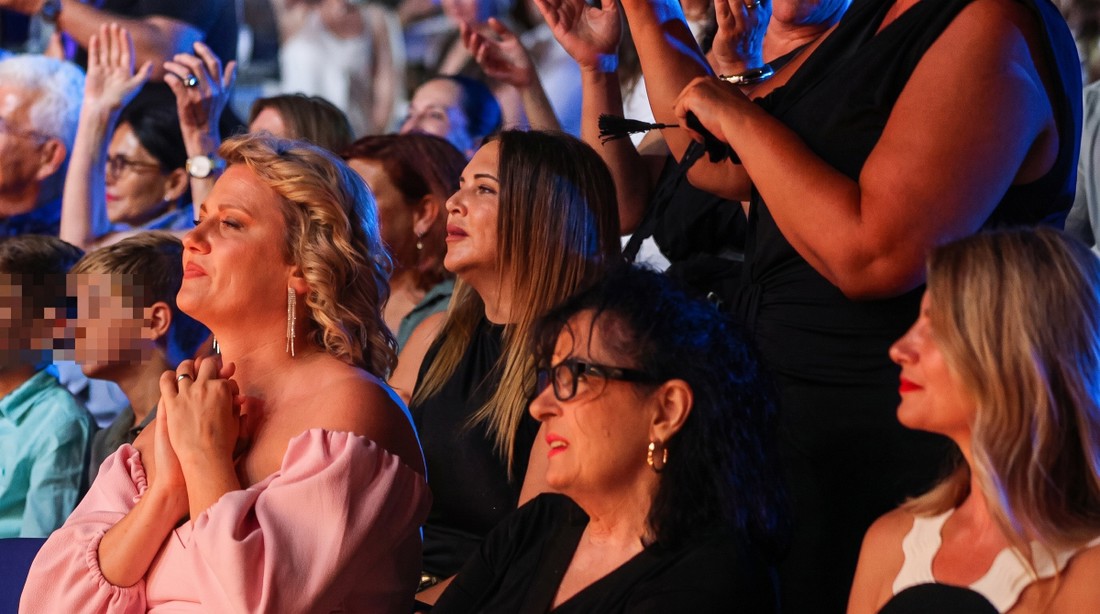 Sandra Perković sjedila je odmah iza Oliverove obitelji na koncertu u Veloj Luci