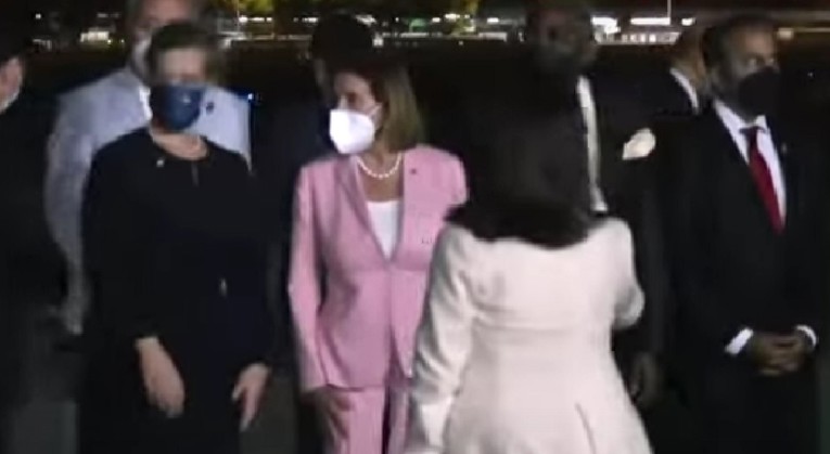 Pelosi na Tajvanu: Svijet je suočen s izborom
