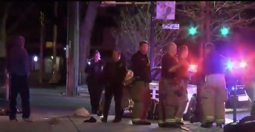 Muškarac u SAD-u šetao gradom i nožem napao osam ljudi