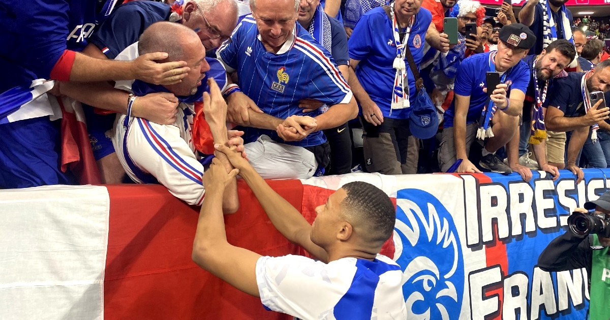Mbappe ozlijedio navijača tijekom zagrijavanja