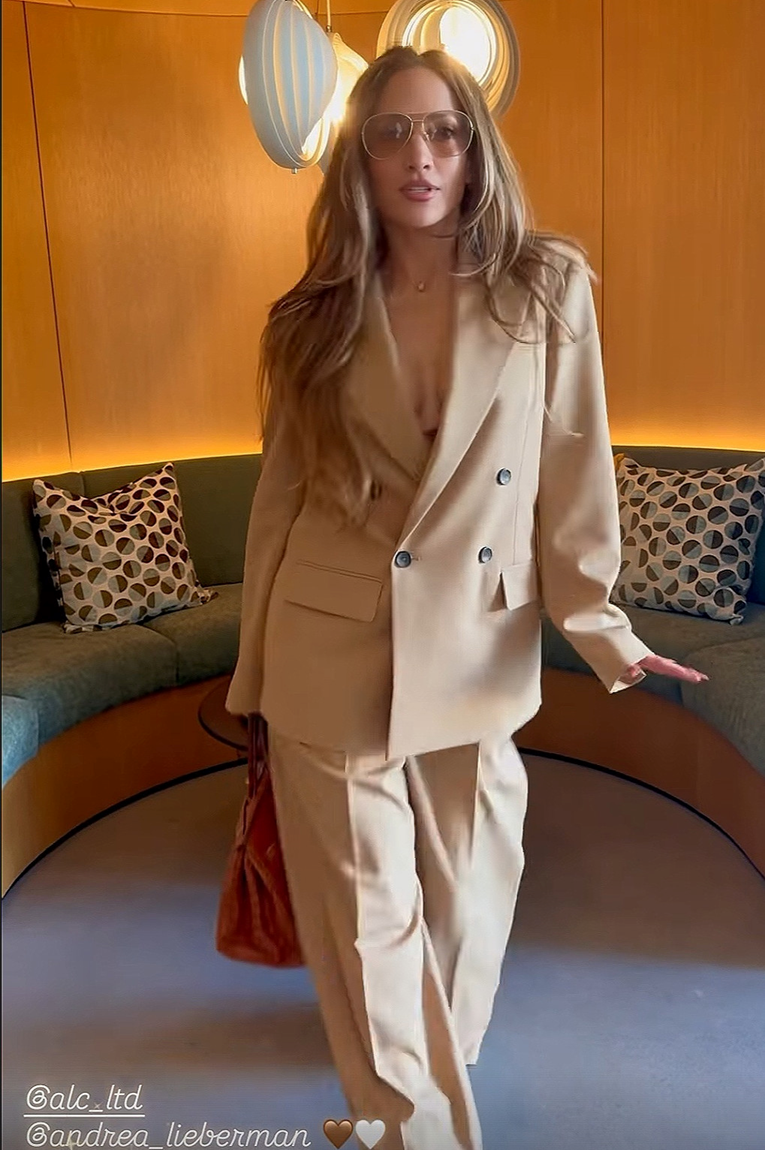 J.Lo vratila 90-e za novi singl, pažnju ukrala skupocjena Birkinica