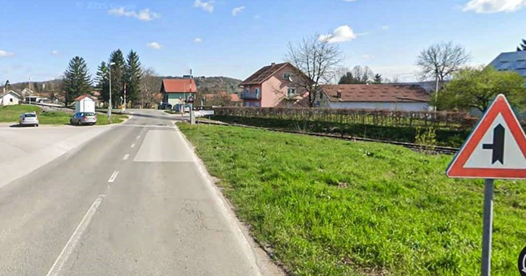 Slovenci kod Josipdola motorom naletjeli na srnu, dvoje ozlijeđenih