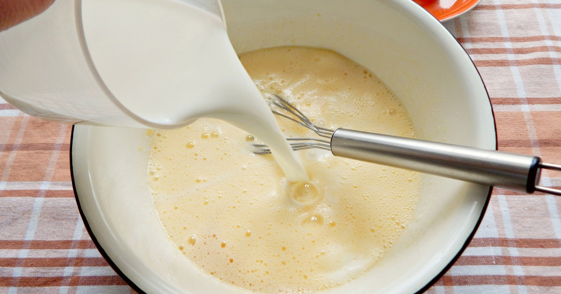 9 odličnih zamjena za mlijeko u pripremi slastica