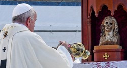 Papa Franjo: Posjedovanje nuklearnog oružja je izopačeno