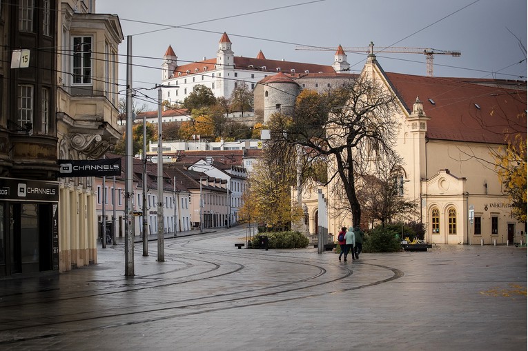 U Slovačkoj se jako proširio britanski soj koronavirusa
