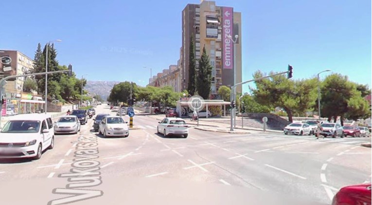 Prometna nesreća u Splitu: Sudarili se auto i električni romobil