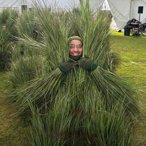 Čovjek koji je glumio biljku na Super Bowlu objavio video nastupa na Stravi