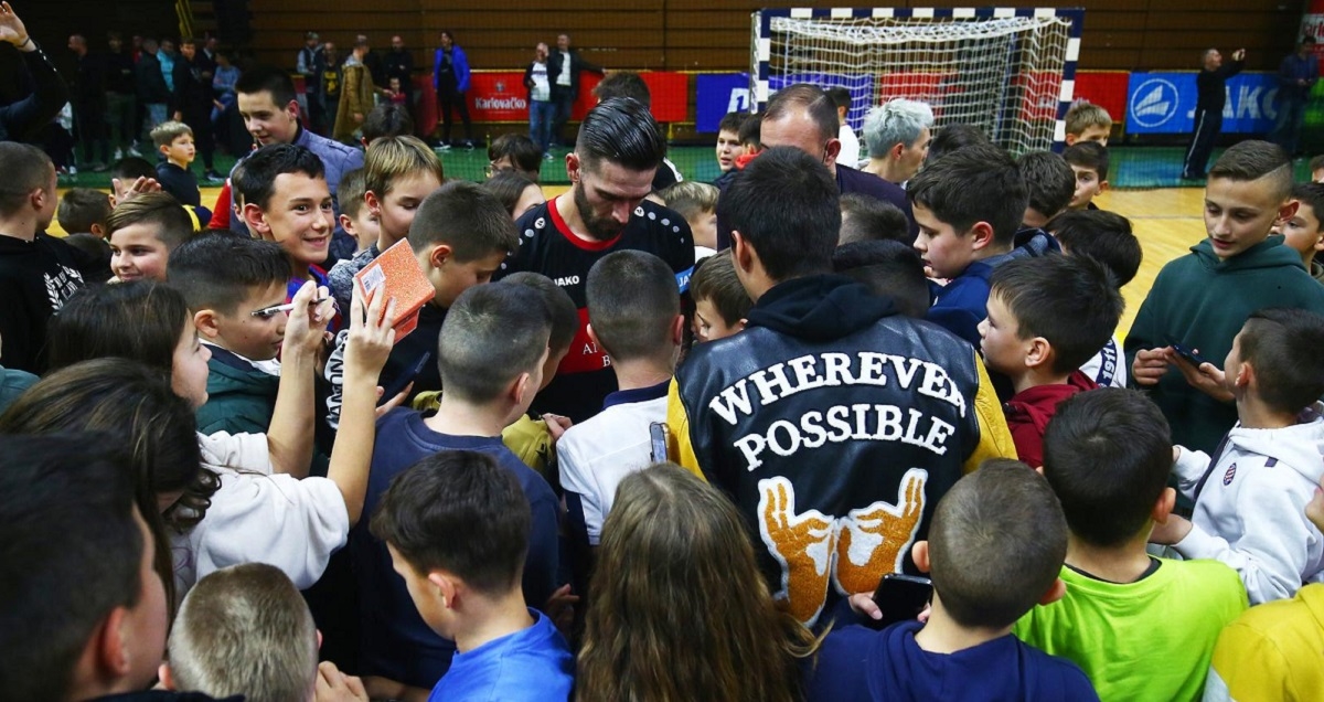 FOTO Ludnica na Gripama. Livaja je izgubio u polufinalu, ali će ipak igrati finale