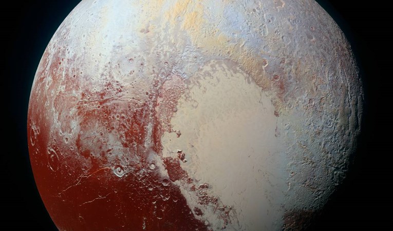 Znanstvenici našli dokaze: Pluton ispod smrznute površine možda skriva ocean 