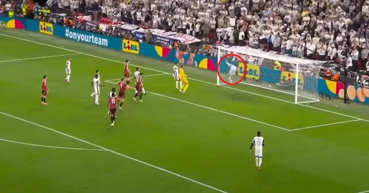 Stoper Tottenhama s crte očistio siguran gol. Pogledajte sjajnu reakciju u finalu EL