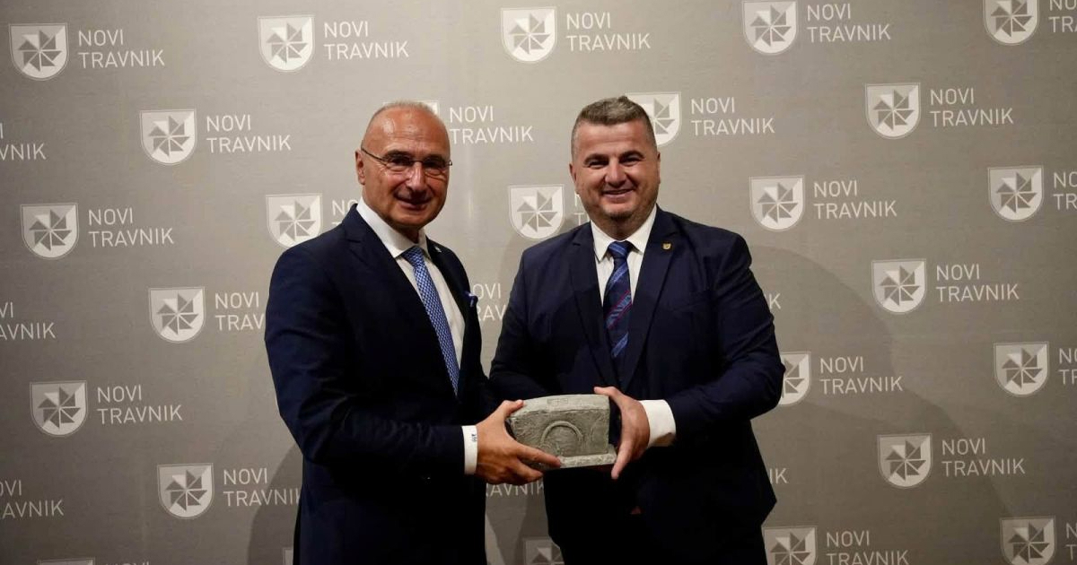 Grlić Radman u BiH predstavio peto izdanje Viteškog ljetopisa. Napisao i predgovor