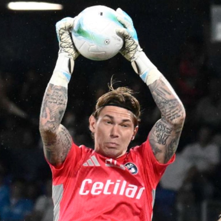 Hrvatski golman sjajno brani u Italiji. Nastavio je niz bez primljenog gola