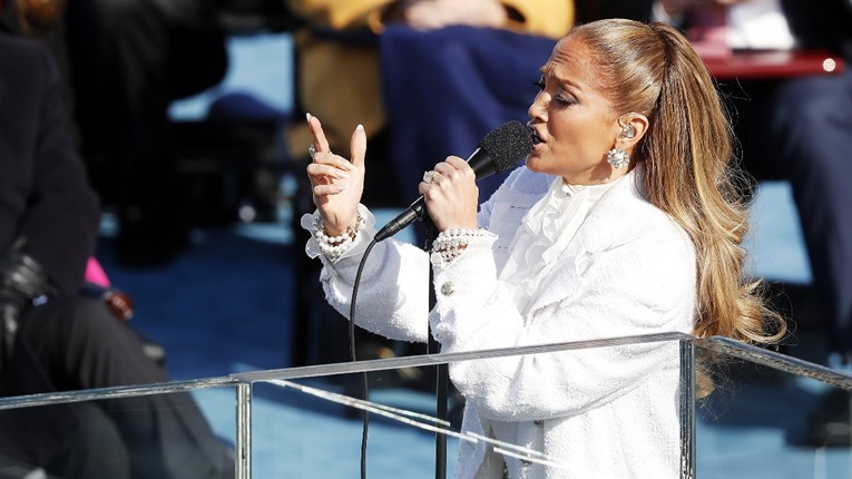 J.Lo se usred pjevanja obratila na španjolskom i mnoge rasplakala. Evo što je rekla