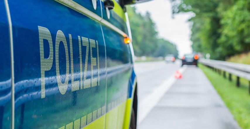 U Njemačkoj ocu pozlilo za vrijeme vožnje, dječak (11) spriječio tragediju
