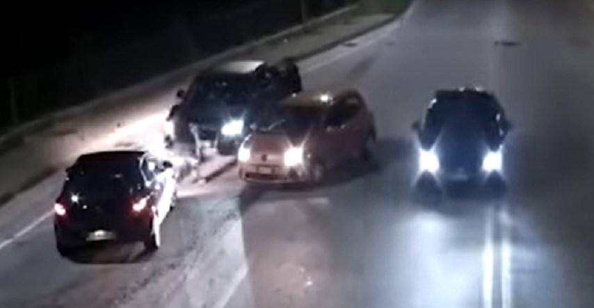 VIDEO Kaos na autoputu u Italiji. Huligani kao u filmu presreli i napali igrača