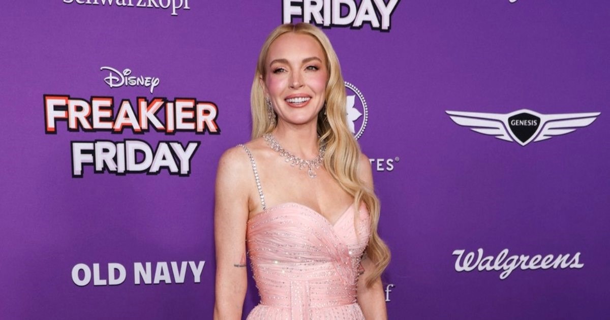 "Glinda se trese": Lindsay Lohan sve ostavila bez daha u bajkovitom izdanju