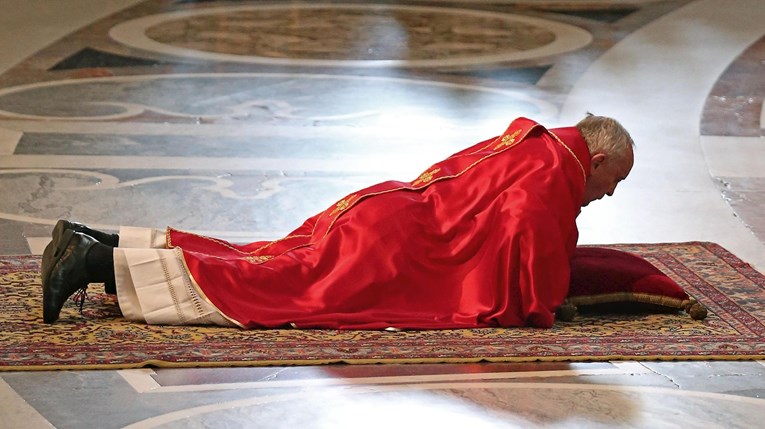 Ursula von der Leyen: Papa je nadahnuo milijune svojom poniznošću