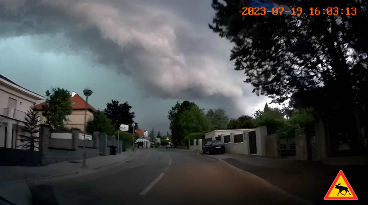 U vožnji snimila dolazak strašne oluje u Zagreb, video osvanuo na YouTubeu