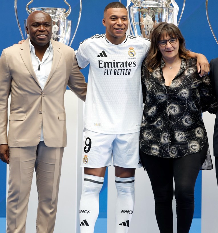 Plaća Mbappeove majke procurila u javnost. Evo koliko zarađuje