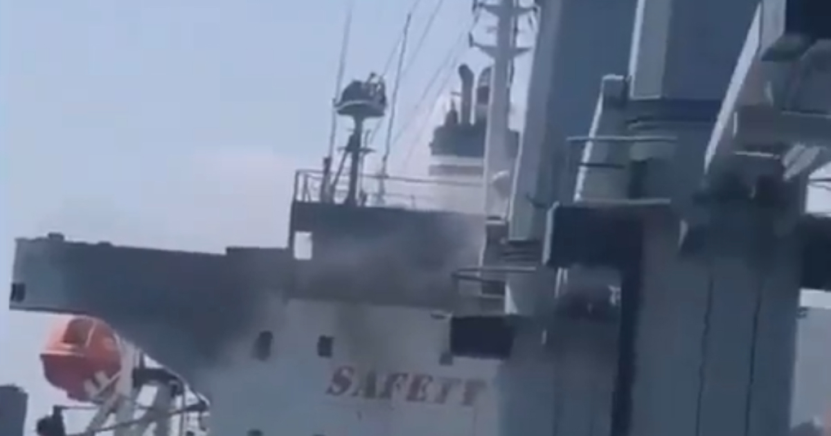 VIDEO Dronom napadnut tanker u Egiptu. Vlada: Našli smo ostatke, analiziramo čiji je