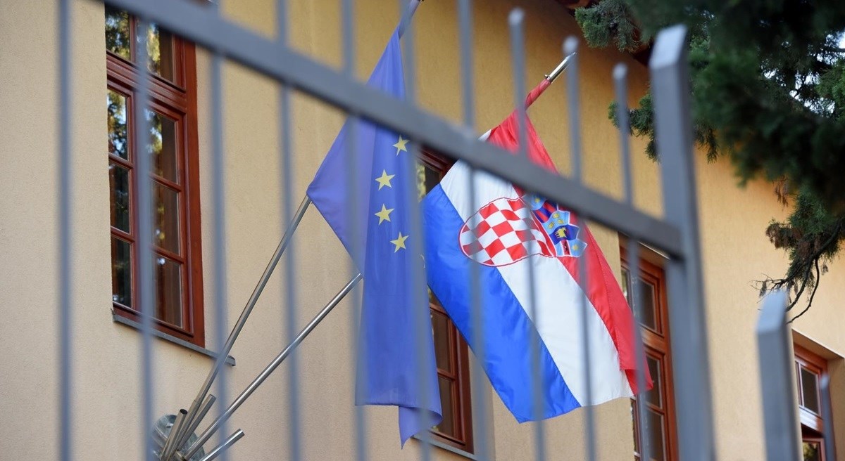 Čovjek prijetio pulskoj tužiteljici, spominjao albanski klan. "Crna će te mati stići"