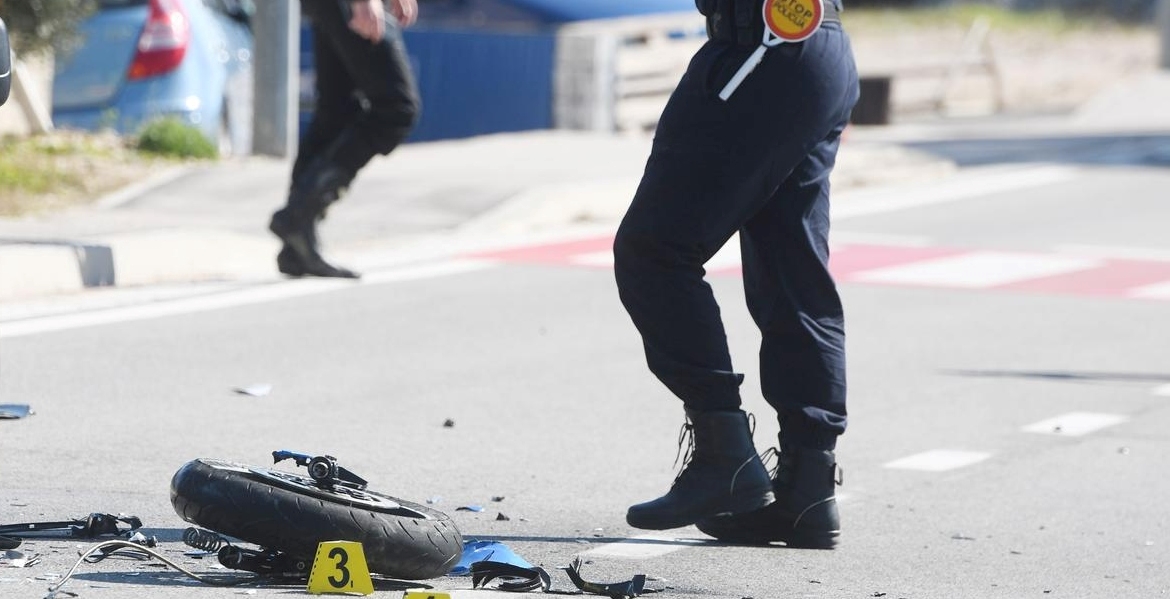 Švicarac naletio na motorista kod Šibenika i teško ga ozlijedio
