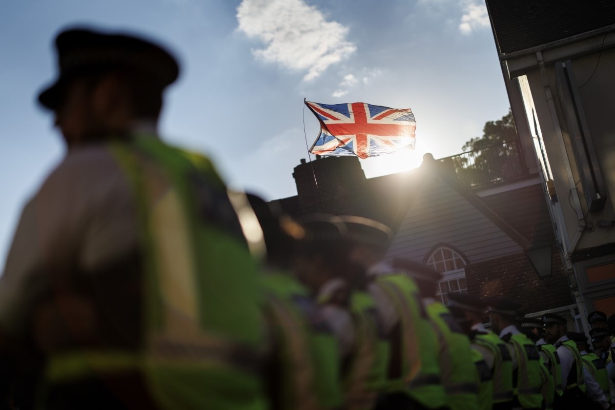 Britanija suspendira zahtjeve za spajanjem obitelji migranata