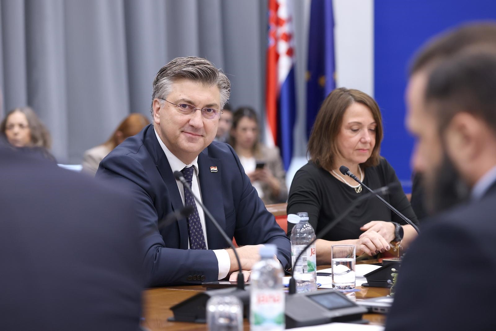 Plenković predstavlja novu ministricu zdravstva. Objavio što joj je prvi zadatak