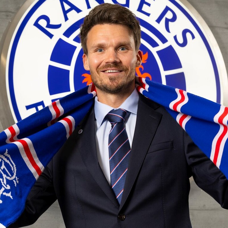 Slaven Bilić se ne vraća u britanski nogomet. Rangers predstavio novog trenera