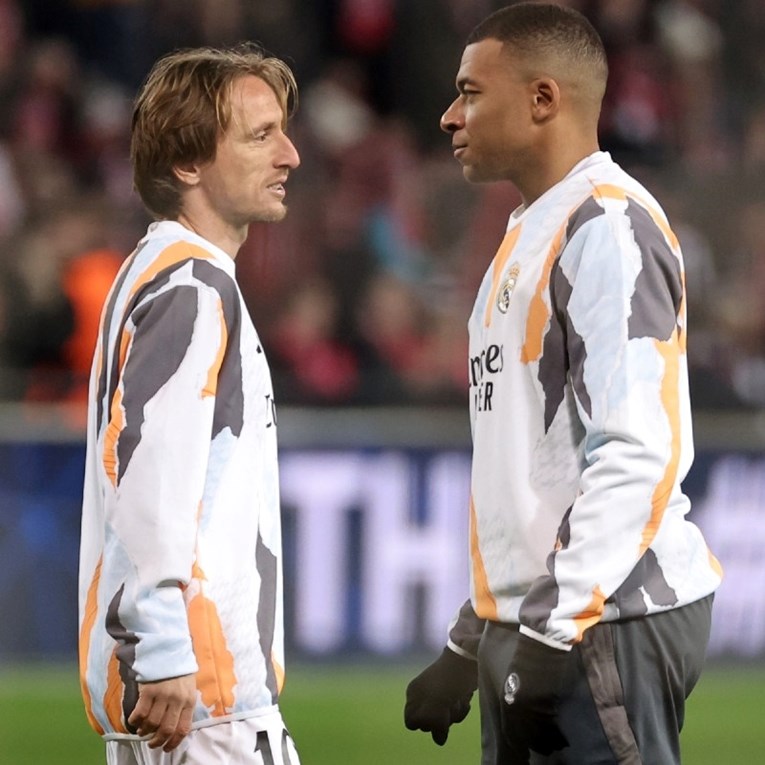 Mbappe preuzima Modrićevu desetku u Realu